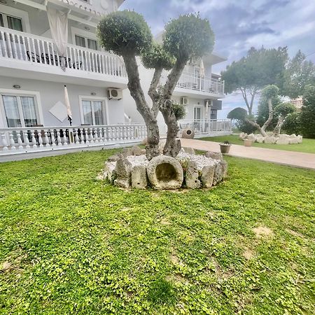 Villa Antonis Deluxe Apartments Amoudi Luaran gambar