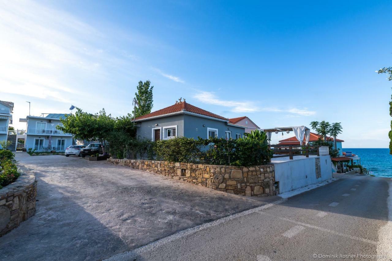 Villa Antonis Deluxe Apartments Amoudi Luaran gambar